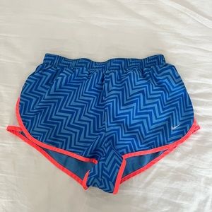 Women’s Nike running shorts super cute size small
